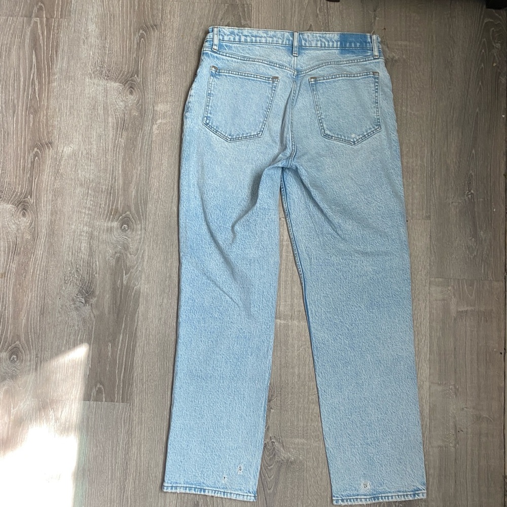 Abercrombie & Fitch The 90’s Straight Ultra High Rise Jeans - Picture 4 of 5